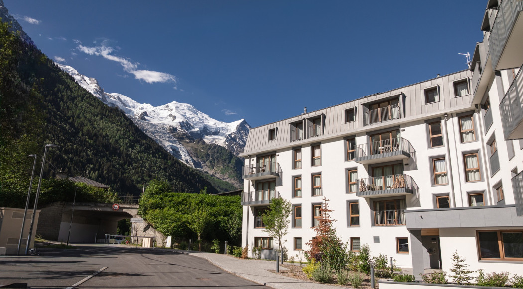 BLANC mont Blanc - vue drone - chamonix - imotis3